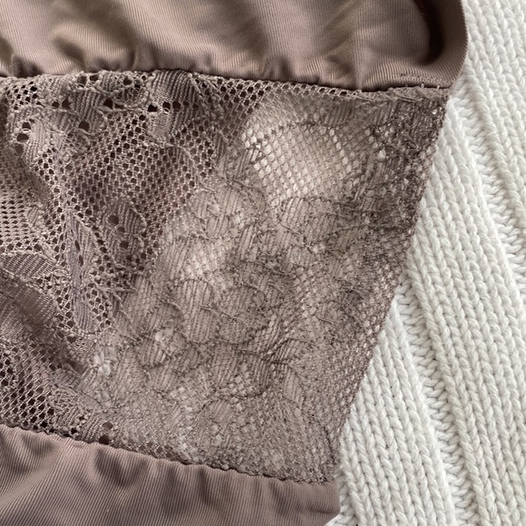 Tahari Brief Panties Set of 2 Size M NWOT - Picture 9 of 10